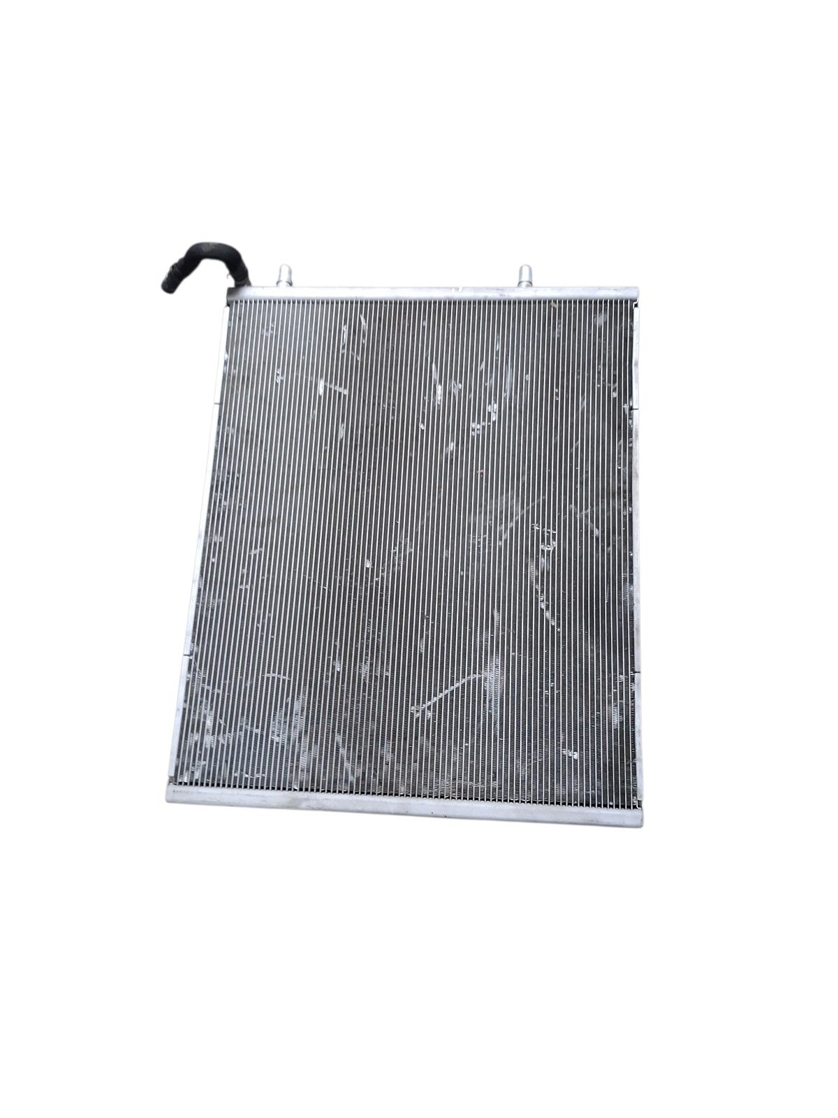 2022-2024 Land Rover Range Rover Sport Radiator M8E28K230AA